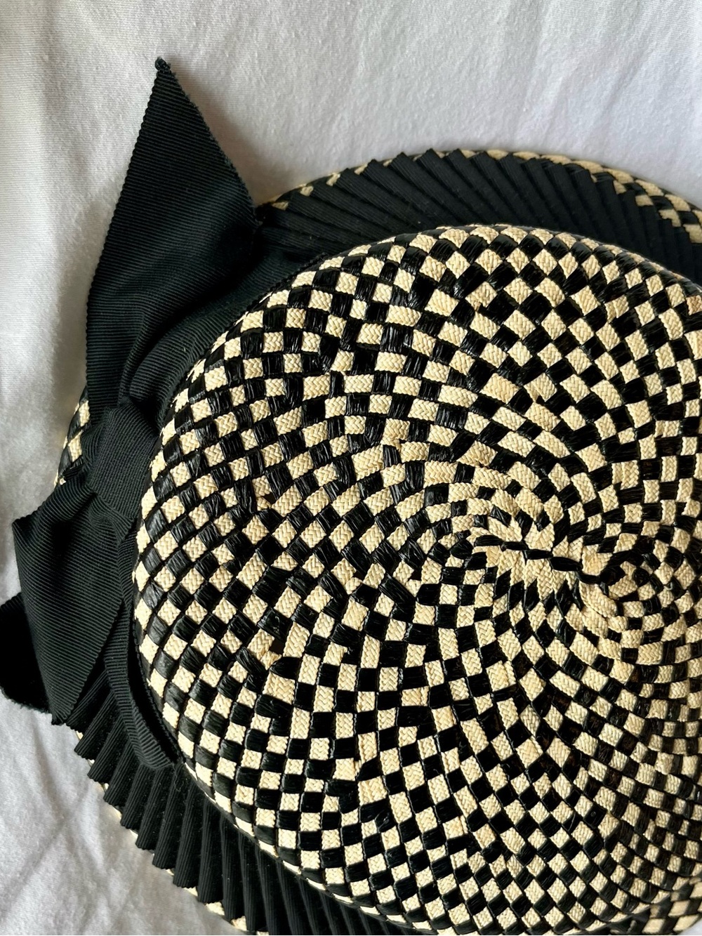 Vintage Black and Natural Woven Straw Hat - Picture 9 of 17